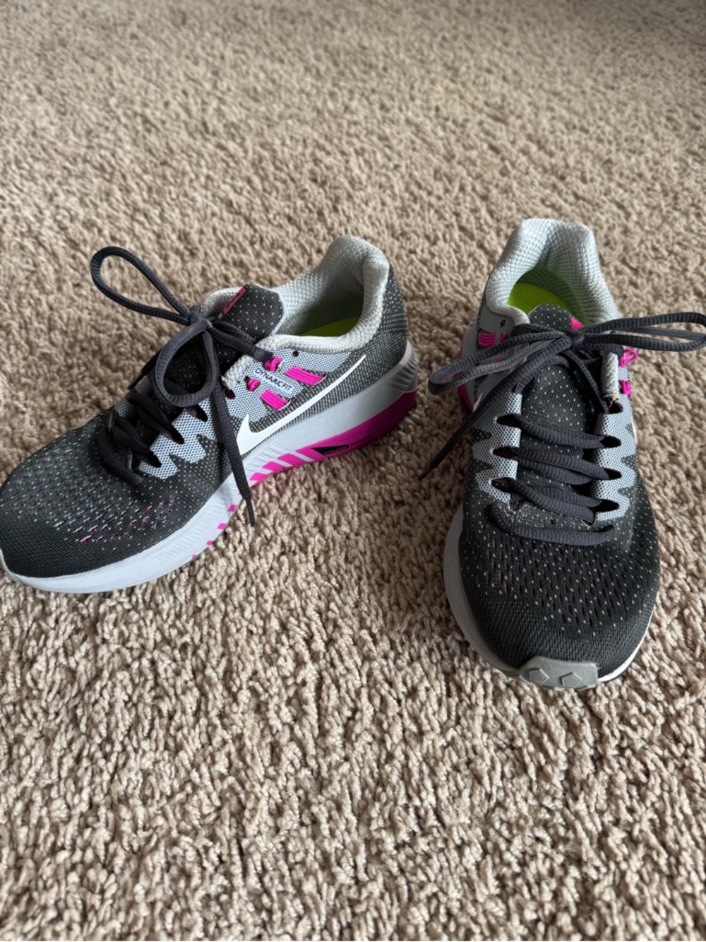 Nike Women's Gray and Pink Athletic Running Shoes